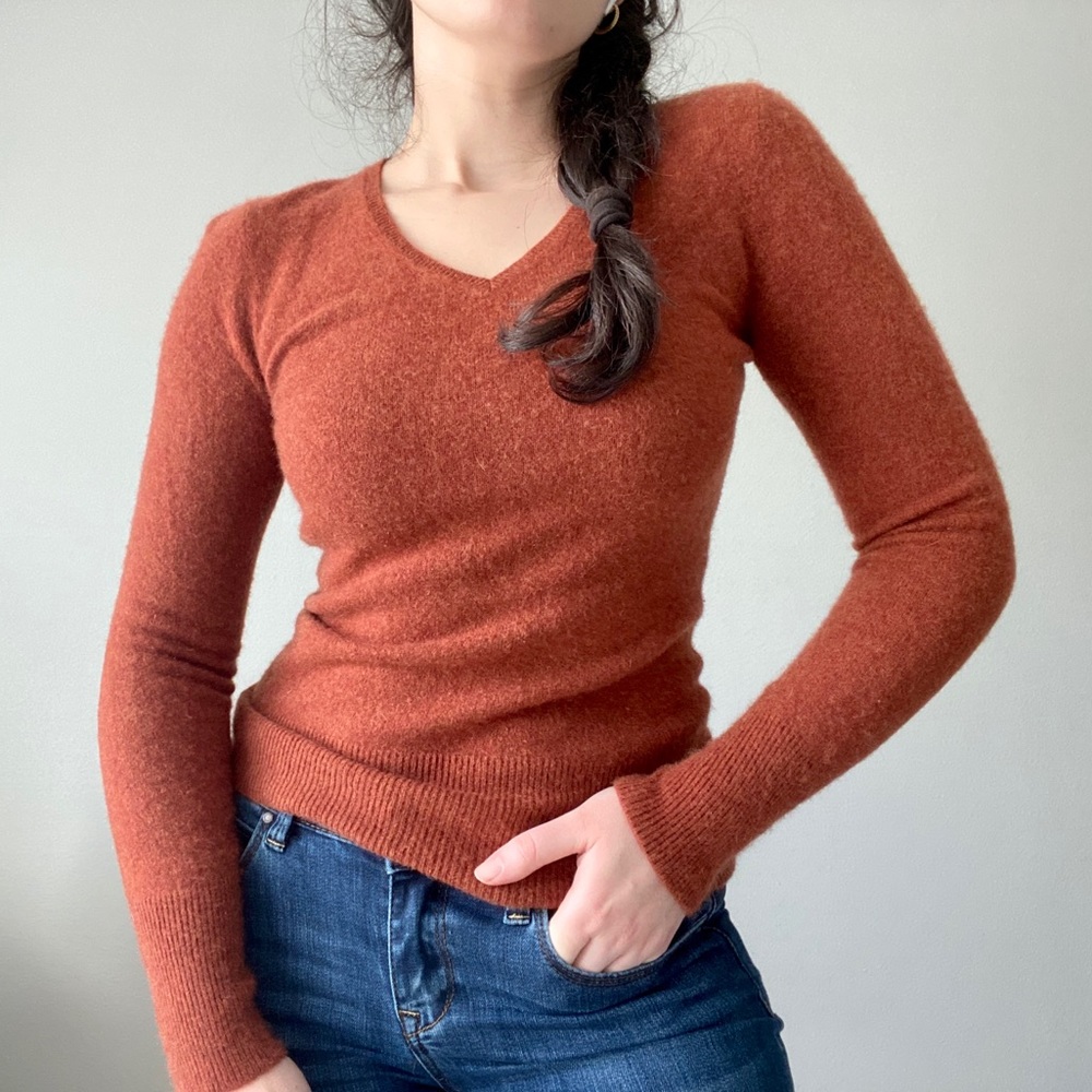 100% Cashmere Burnt Orange Sweater